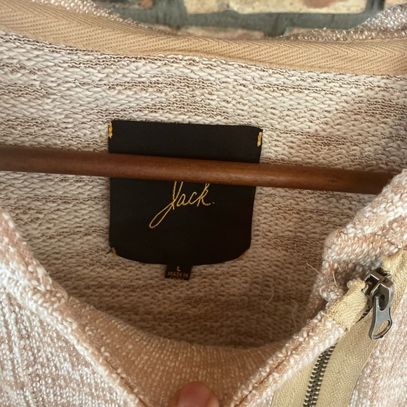 Adorable zip up hoodie - Picture 4 of 5